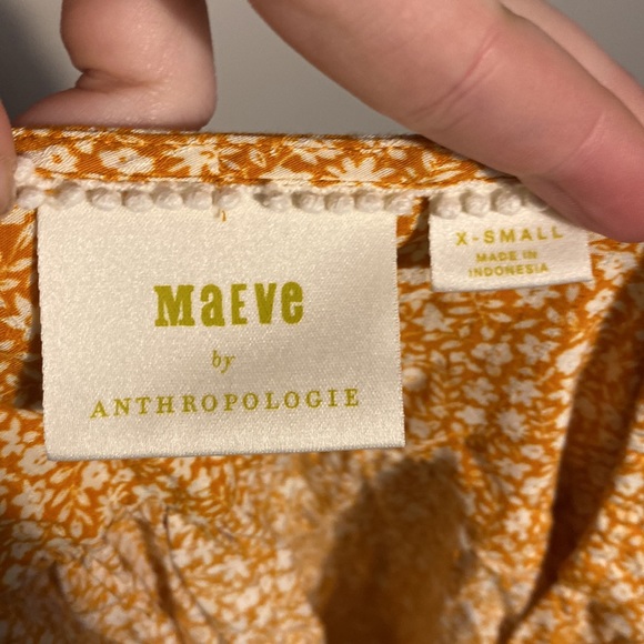 Maeve Anthropologie Floral Button V Neck - Picture 7 of 7